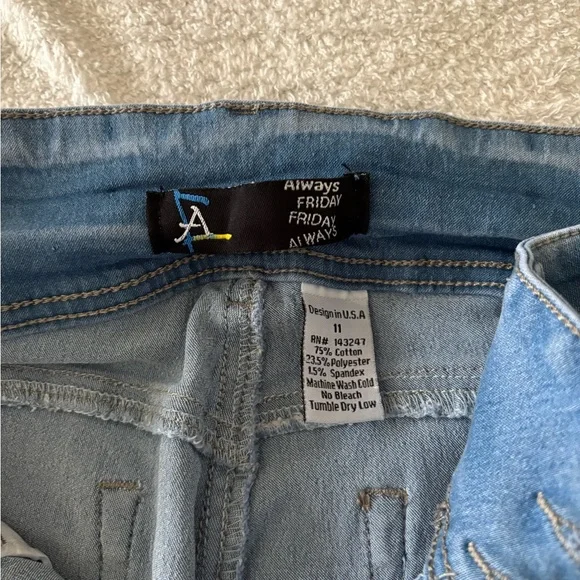 Always Friday Women’s Light Blue Ankle Jeans Size 11 - Picture 7 of 14